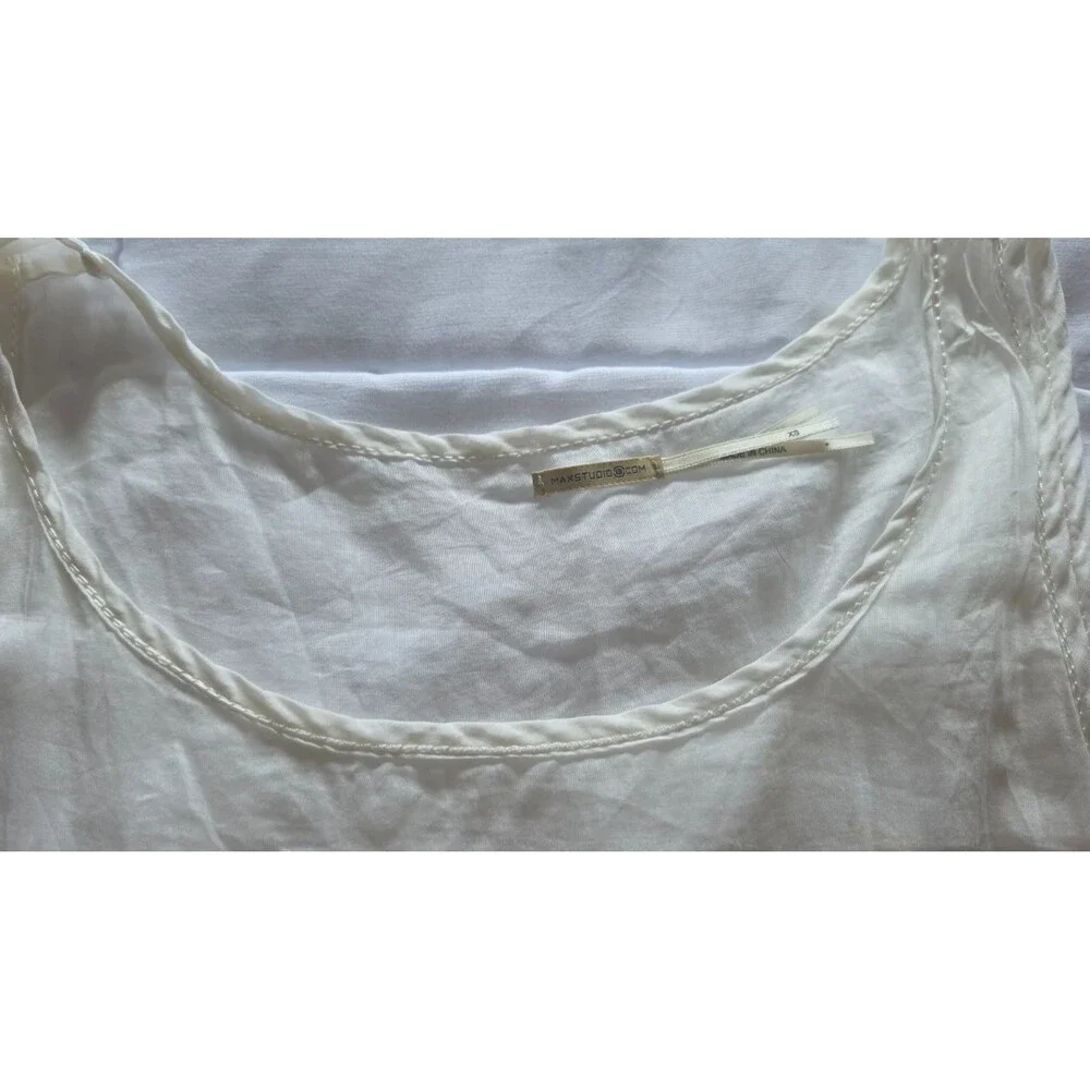 American Eagle Distressed Denim Shorts Lace + White Embroidered Top Boho Outfit